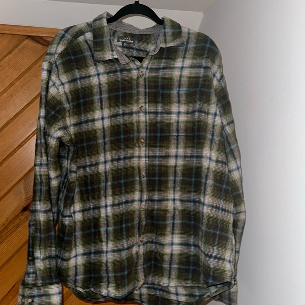 Iike new men’s Eddie Bauer brand soft flannel button down! Xxlarge